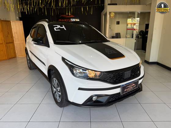 FIAT ARGO 1.3 FIREFLY FLEX TREKKING CVT FIAT ARGO 1.3 FIREFLY FLEX TREKKING CVT